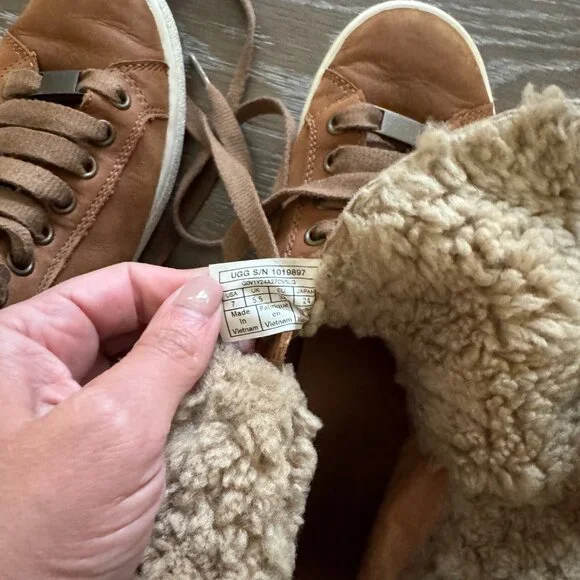 Ugg Women Starlyn Shearling High Top Boot Sneaker Size 7 Brown Lace Up Lined - Picture 4 of 5